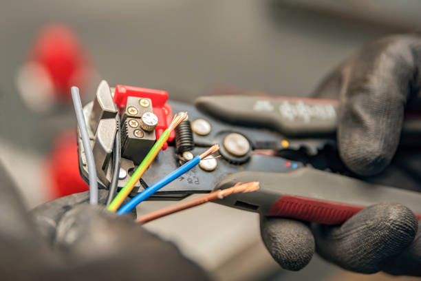Best Commercial Electrician Services  in Sylvania, OH
